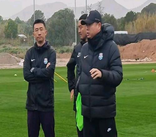 兹维列夫甜,蜜拥吻新欢,前女友点赞,金年会,金年会app,金年会官网入口,金年会官网首页,金年会官网